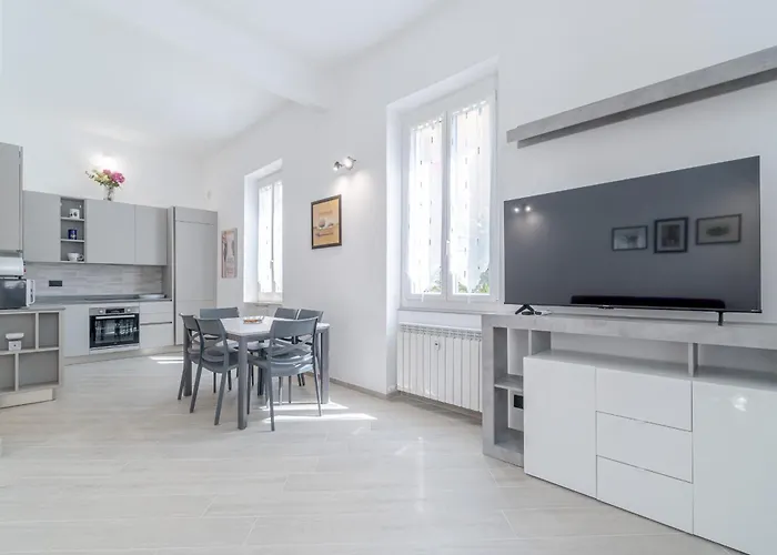 Genoa Albaro District Comfy Apartment